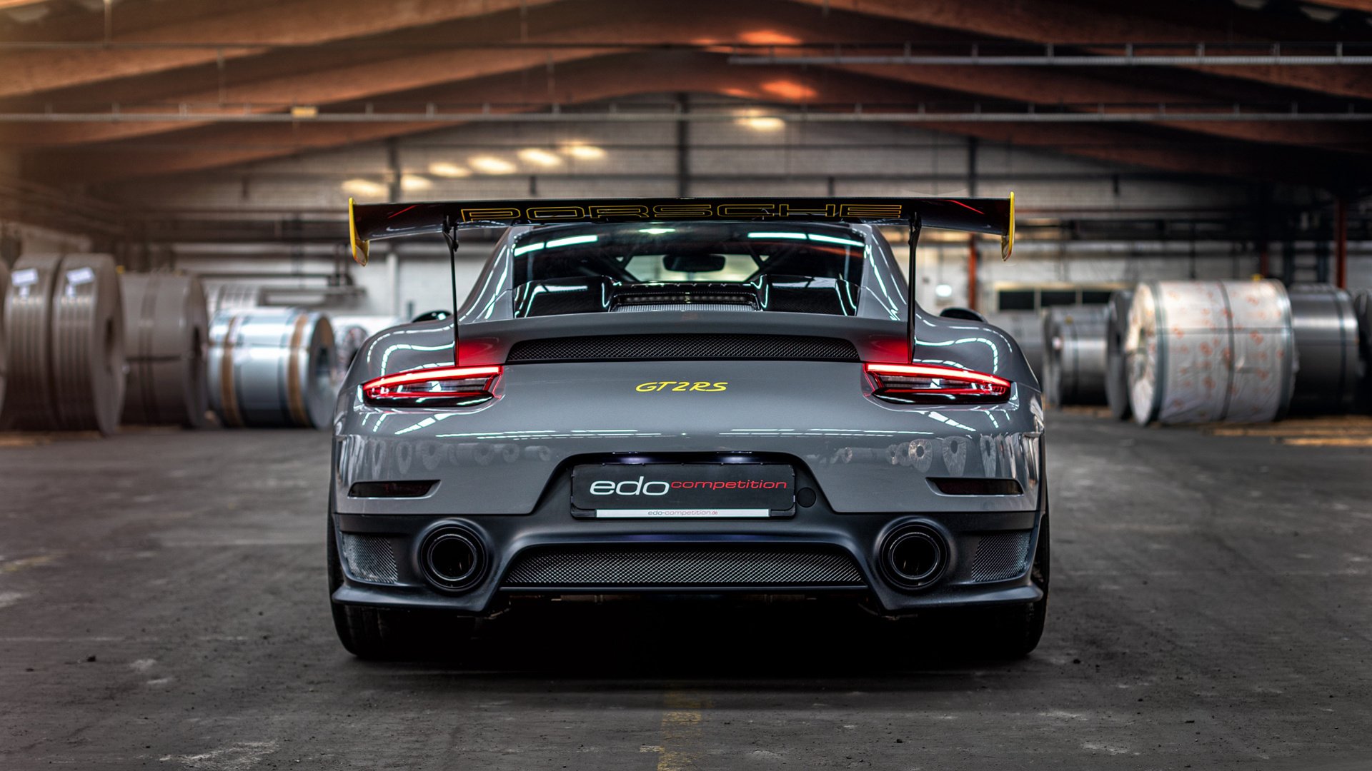 九游app官网下载-战术揭秘：为何某车队选择了不同的轮胎策略，不同车型的轮胎为什么不一样