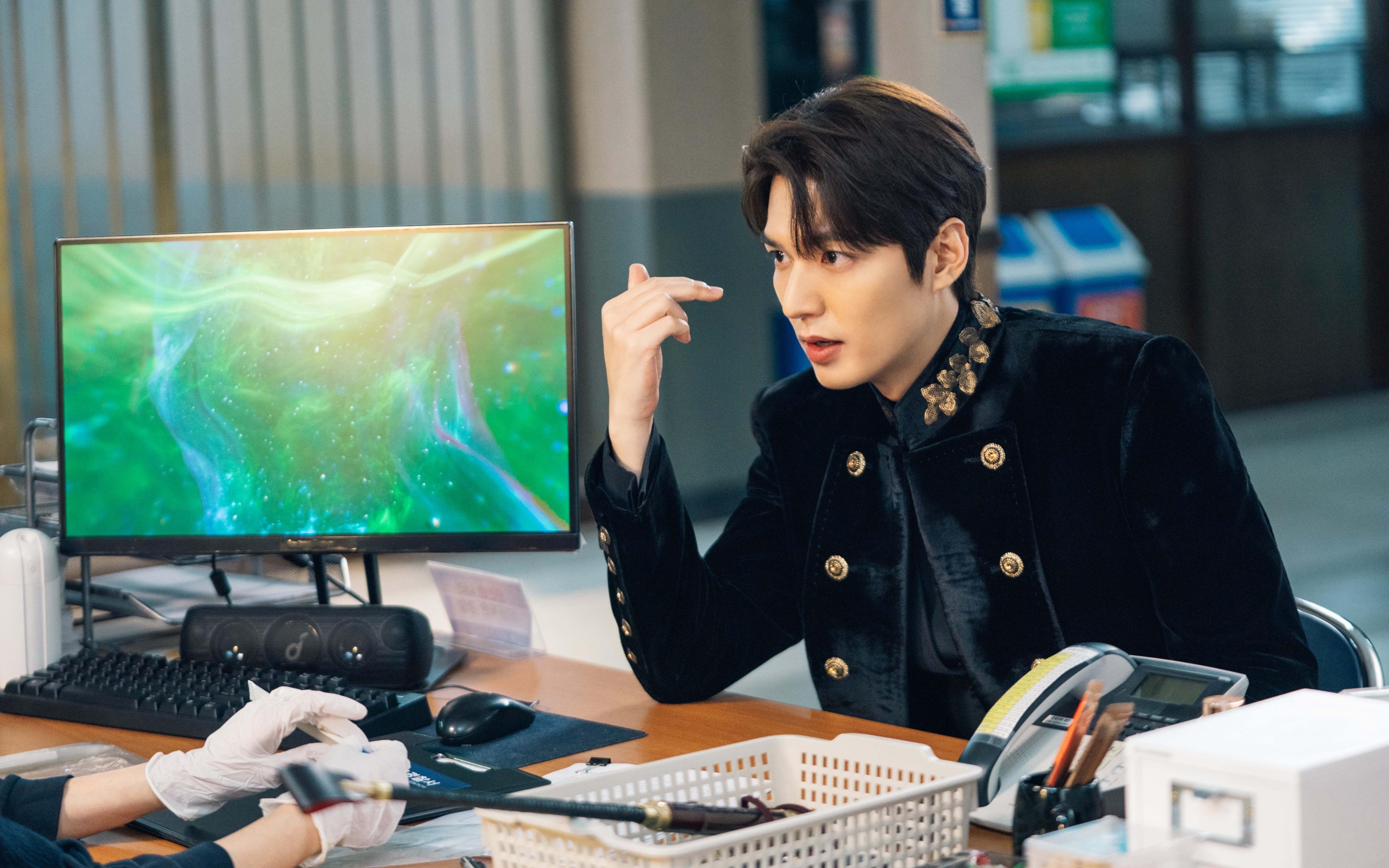 九游-英雄联盟世界赛新增“团队沟通效率”技术分析维度