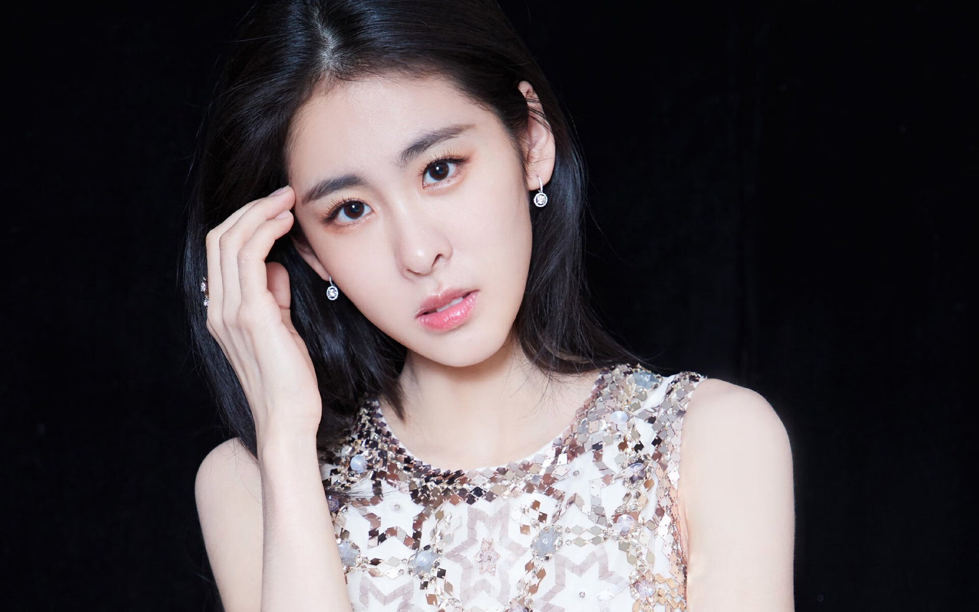 国家队战术调整频率过高影响执行