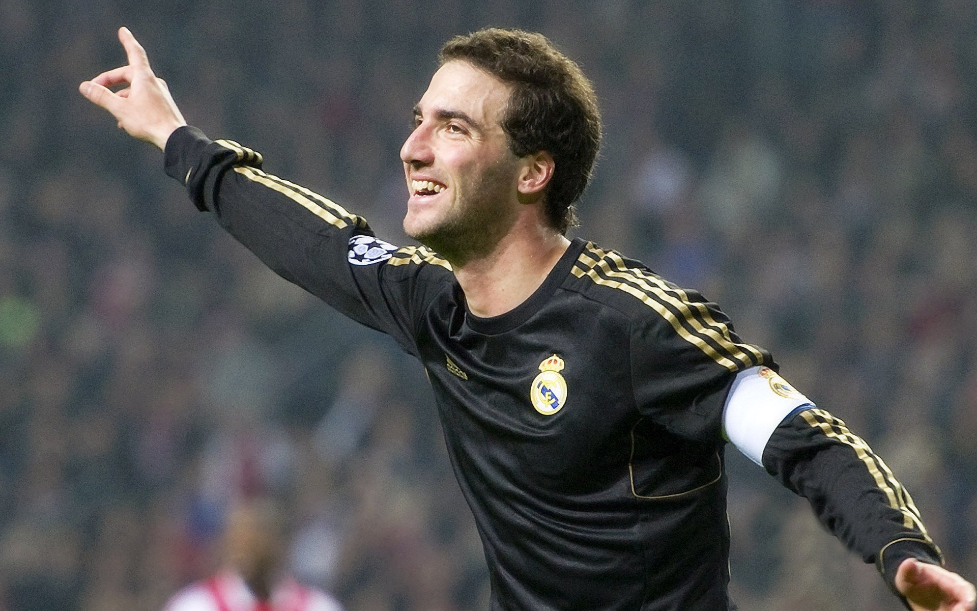 九游官网下载电脑版-乔治·巴尔：每次防守后快速反击，为全黑队提供了进攻机会，乔治巴顿 百科